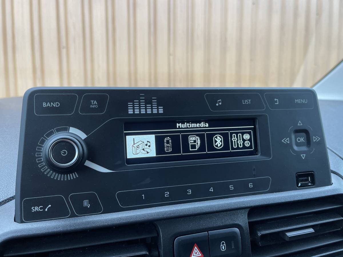 Citroën Berlingo Citroën Berlingo 1.5 BlueHDI Control | Origineel Nederlands | Nap | Automatische Verlichting | Radio | Bluetooth | Start/Stop |