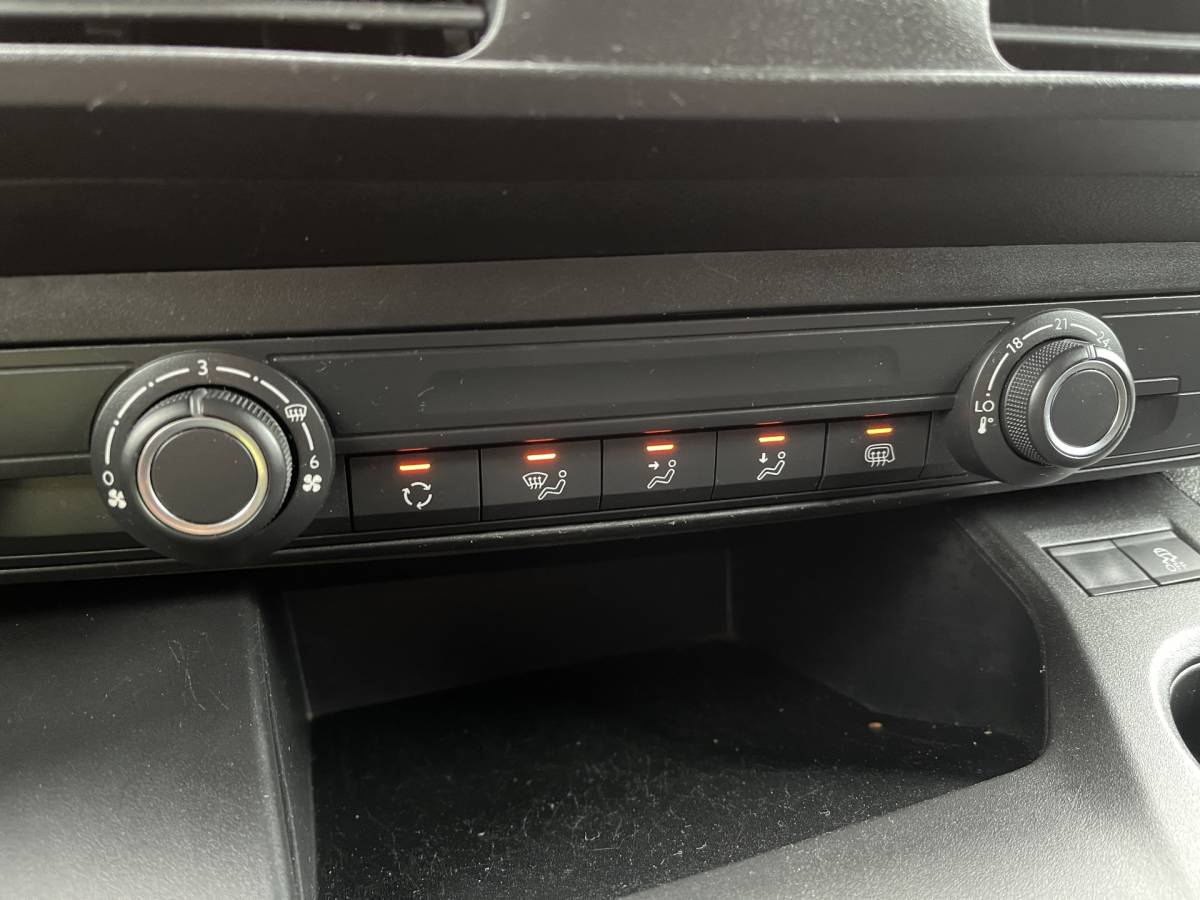 Citroën Berlingo Citroën Berlingo 1.5 BlueHDI Control | Origineel Nederlands | Nap | Automatische Verlichting | Radio | Bluetooth | Start/Stop |