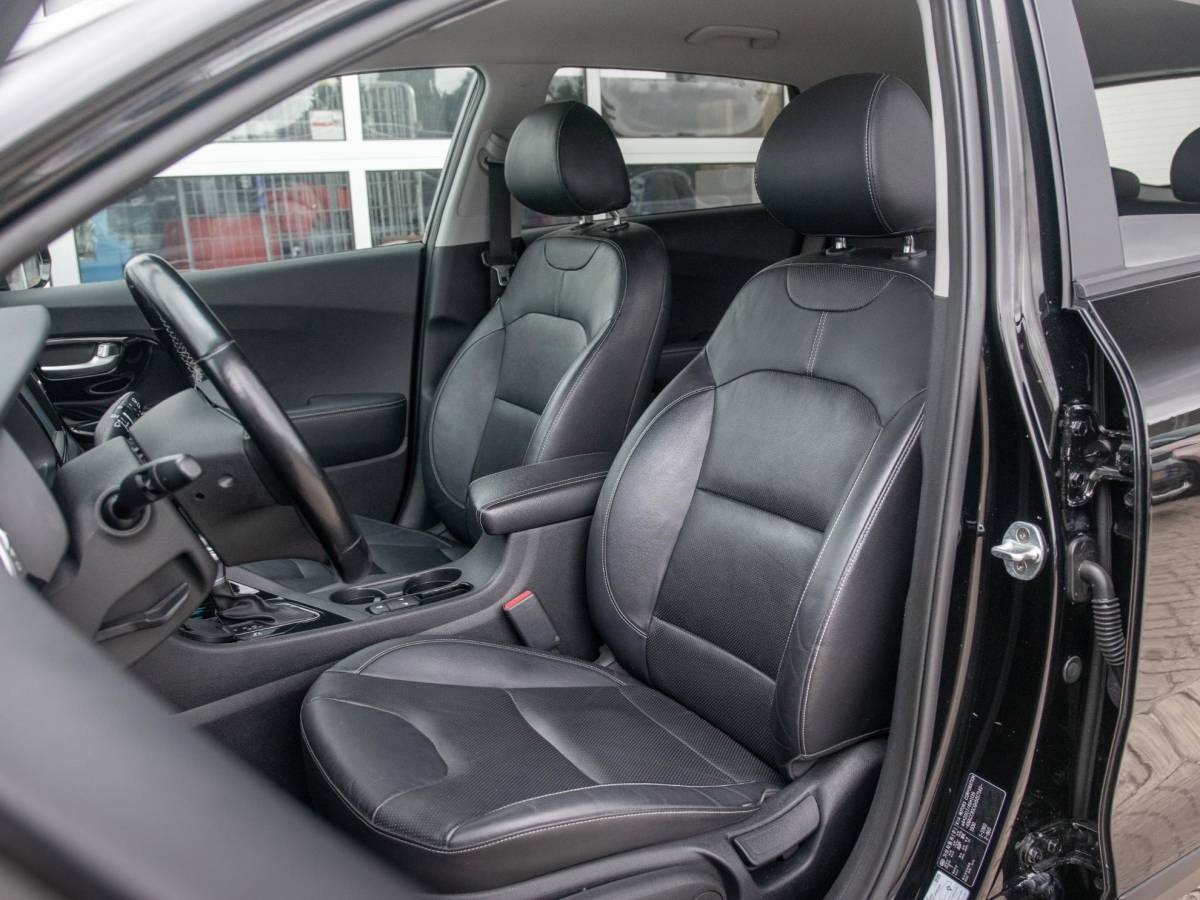Kia Niro Kia Niro 1.6 GDi Hybrid ExecutiveLine | Leder | Clima | Adapt. Cruise | BSM | Stoel&Stuur Verw. | Xenon