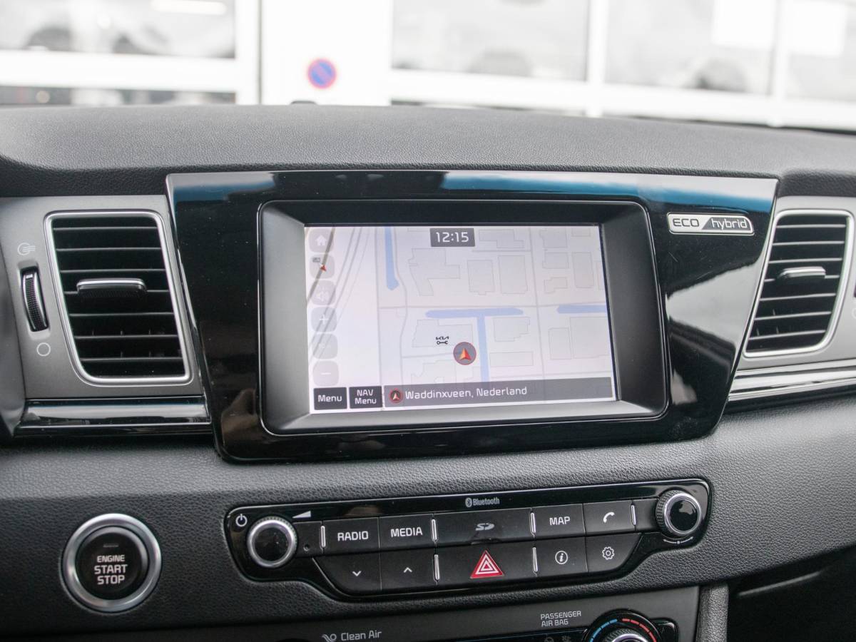 Kia Niro Kia Niro 1.6 GDi Hybrid ExecutiveLine | Leder | Clima | Adapt. Cruise | BSM | Stoel&Stuur Verw. | Xenon