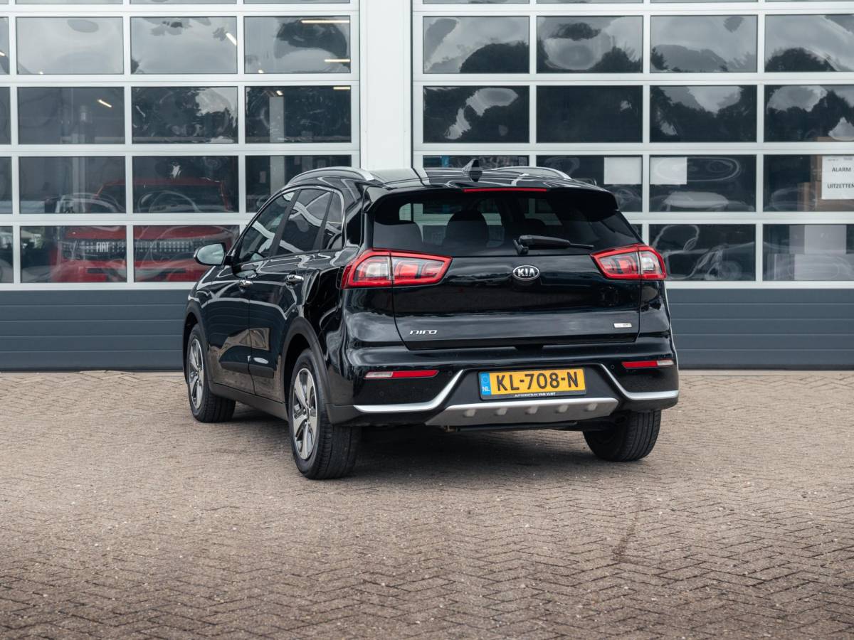 Kia Niro Kia Niro 1.6 GDi Hybrid ExecutiveLine | Leder | Clima | Adapt. Cruise | BSM | Stoel&Stuur Verw. | Xenon