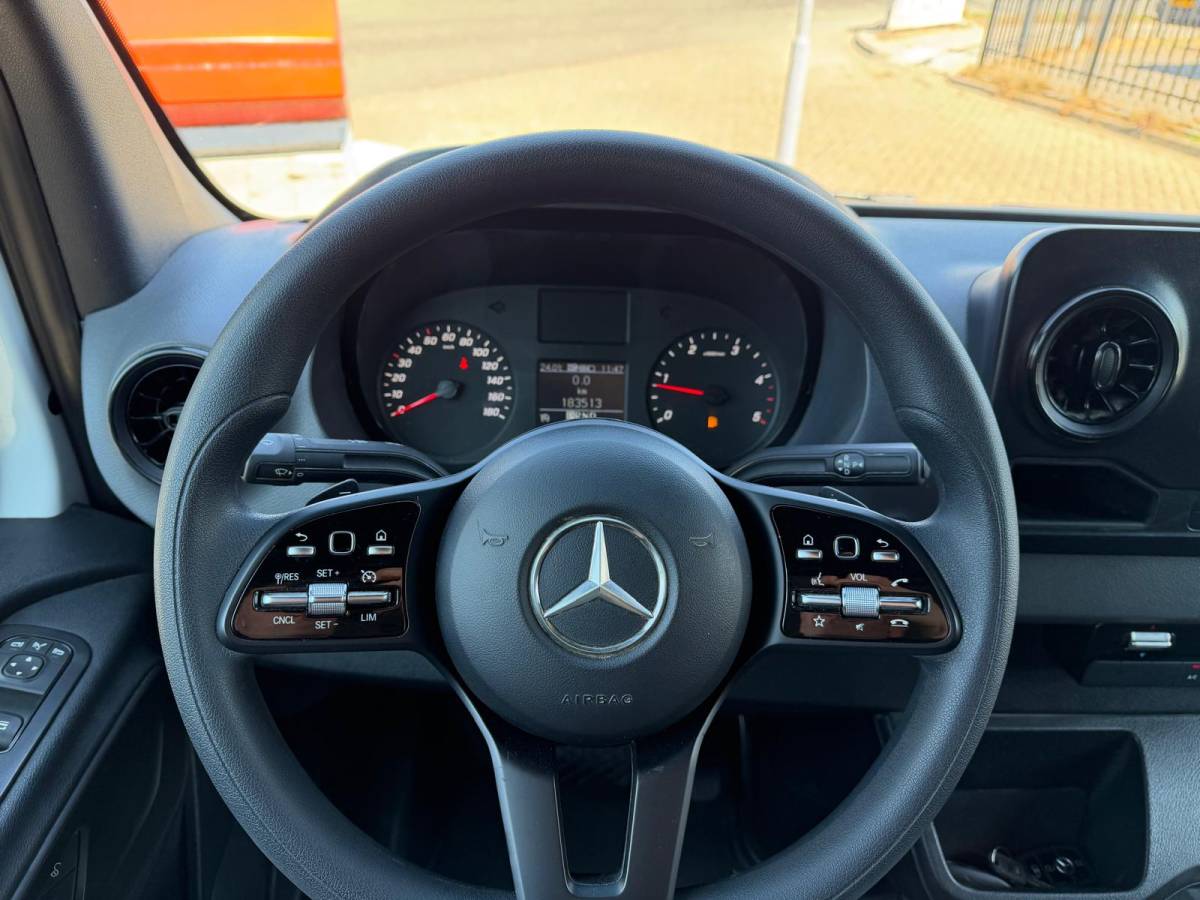 Mercedes-Benz Sprinter Mercedes-Benz Sprinter 316 CDI L2H2 E6 RWD | 3.5T Trekhaak | Automaat | Mbux 7
