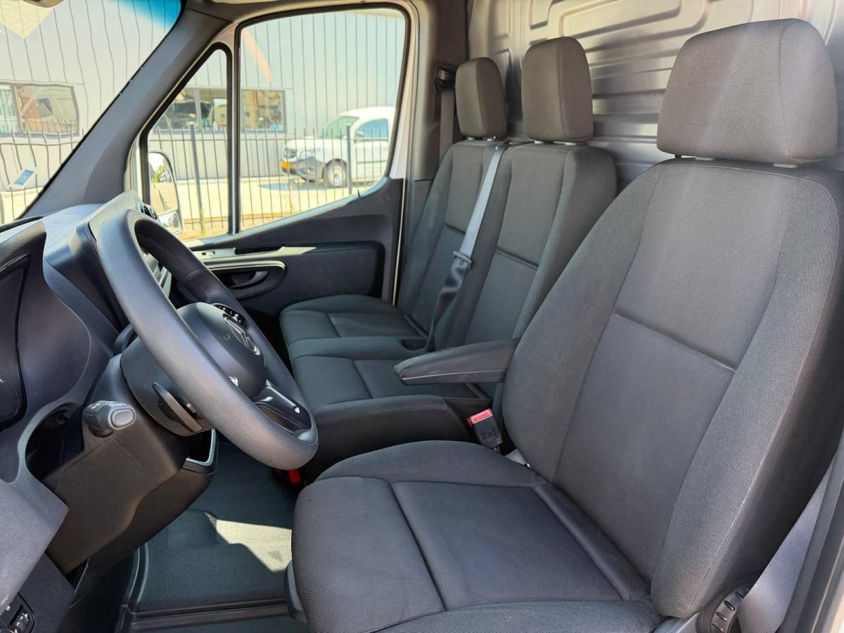 Mercedes-Benz Sprinter Mercedes-Benz Sprinter 316 CDI L2H2 E6 RWD | 3.5T Trekhaak | Automaat | Mbux 7
