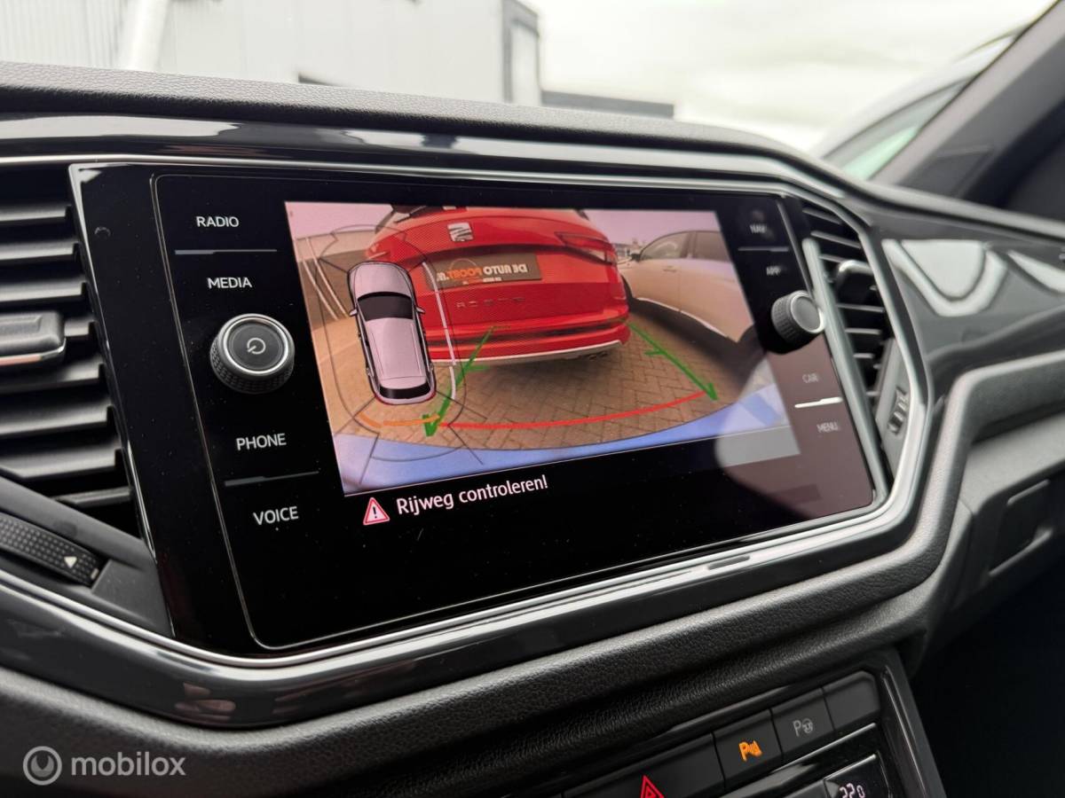 Volkswagen T-Roc Volkswagen T-Roc 1.5 TSI DSG R-line/Carplay/Camera/LED/Clima
