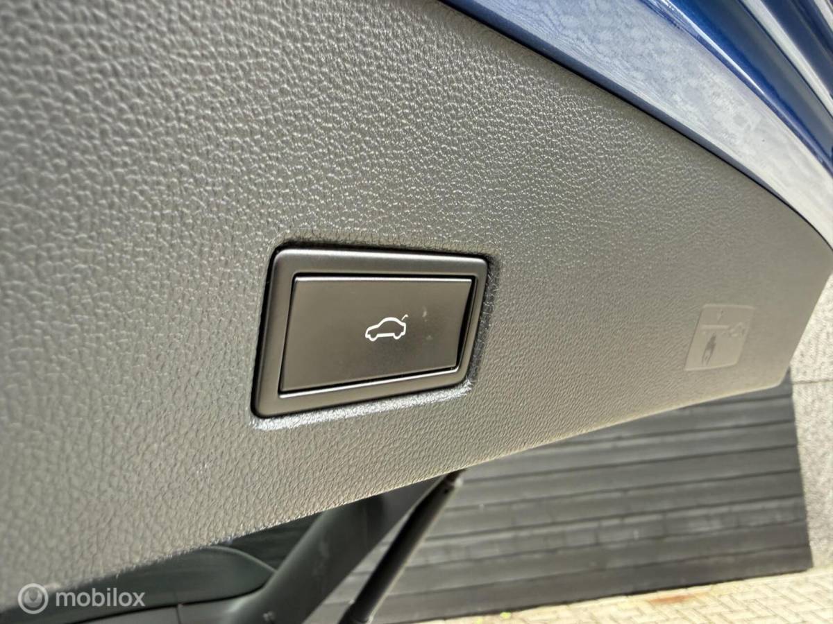 Volkswagen T-Roc Volkswagen T-Roc 1.5 TSI DSG R-line/Carplay/Camera/LED/Clima