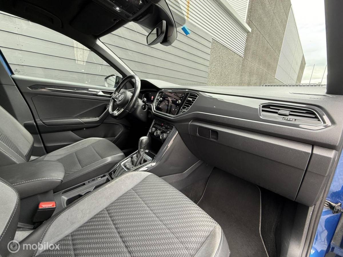 Volkswagen T-Roc Volkswagen T-Roc 1.5 TSI DSG R-line/Carplay/Camera/LED/Clima