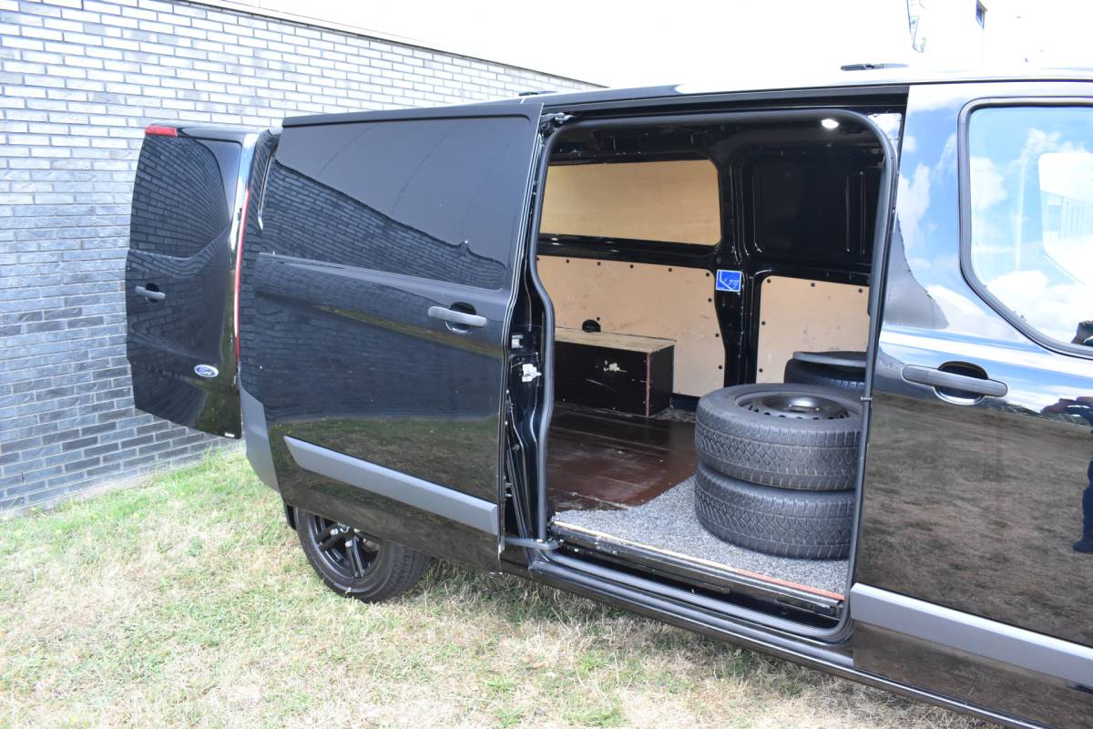 Ford Transit Custom Ford Transit Custom 310 2.0 TDCI L2H1 Sport Euro 6 Trekhaak