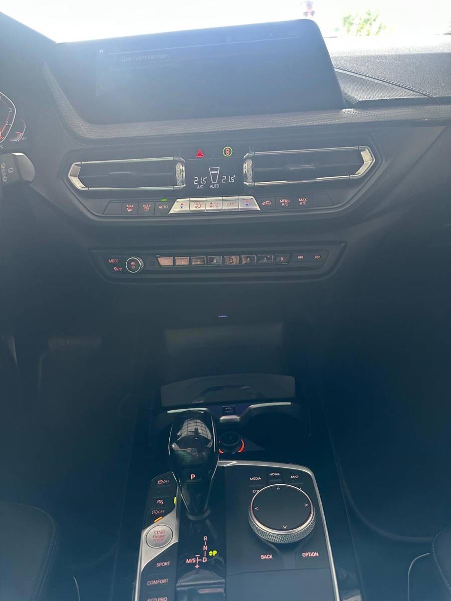 BMW 1 Serie BMW 1-serie 118i Executive Edition/AUT/140PK/BTW AUTO
