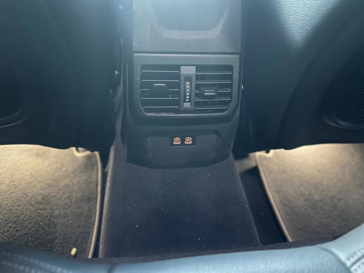BMW 1 Serie BMW 1-serie 118i Executive Edition/AUT/140PK/BTW AUTO