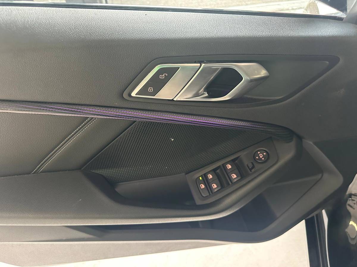 BMW 1 Serie BMW 1-serie 118i Executive Edition/AUT/140PK/BTW AUTO