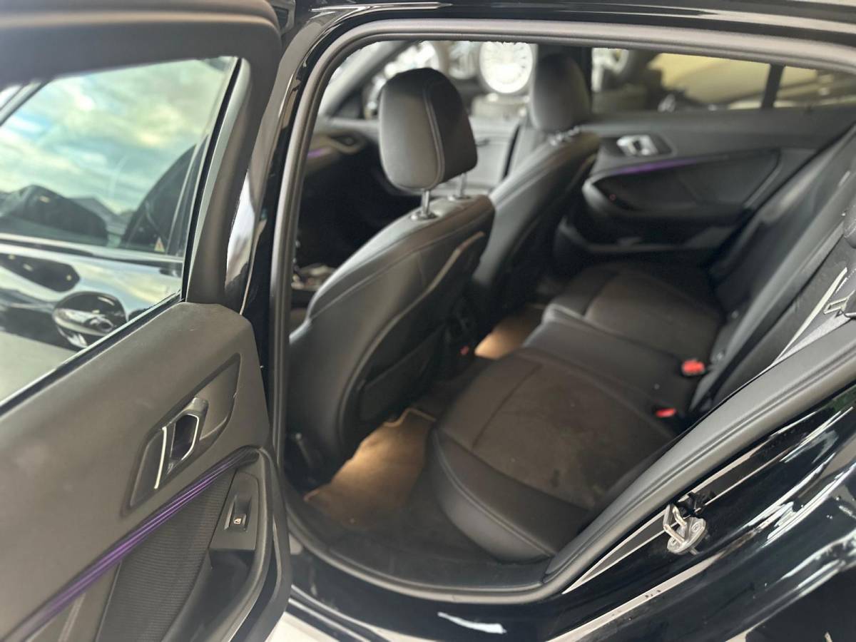 BMW 1 Serie BMW 1-serie 118i Executive Edition/AUT/140PK/BTW AUTO