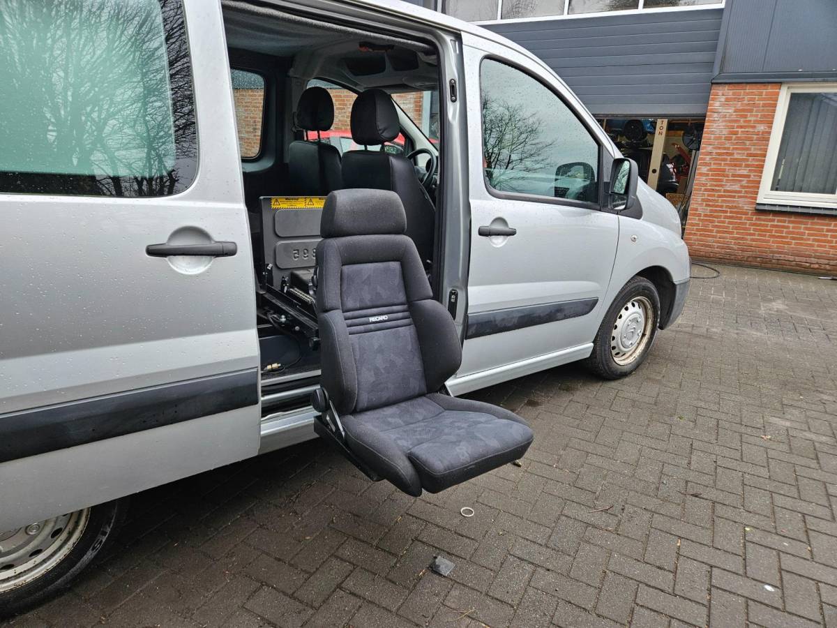 Citroën Jumpy Citroen Jumpy 12 2.0 HDI L2H1 Economy DC Rolstoelbus! Draaibare Stoel! 5-Zitplaatsen! Airco! Cruise Control!