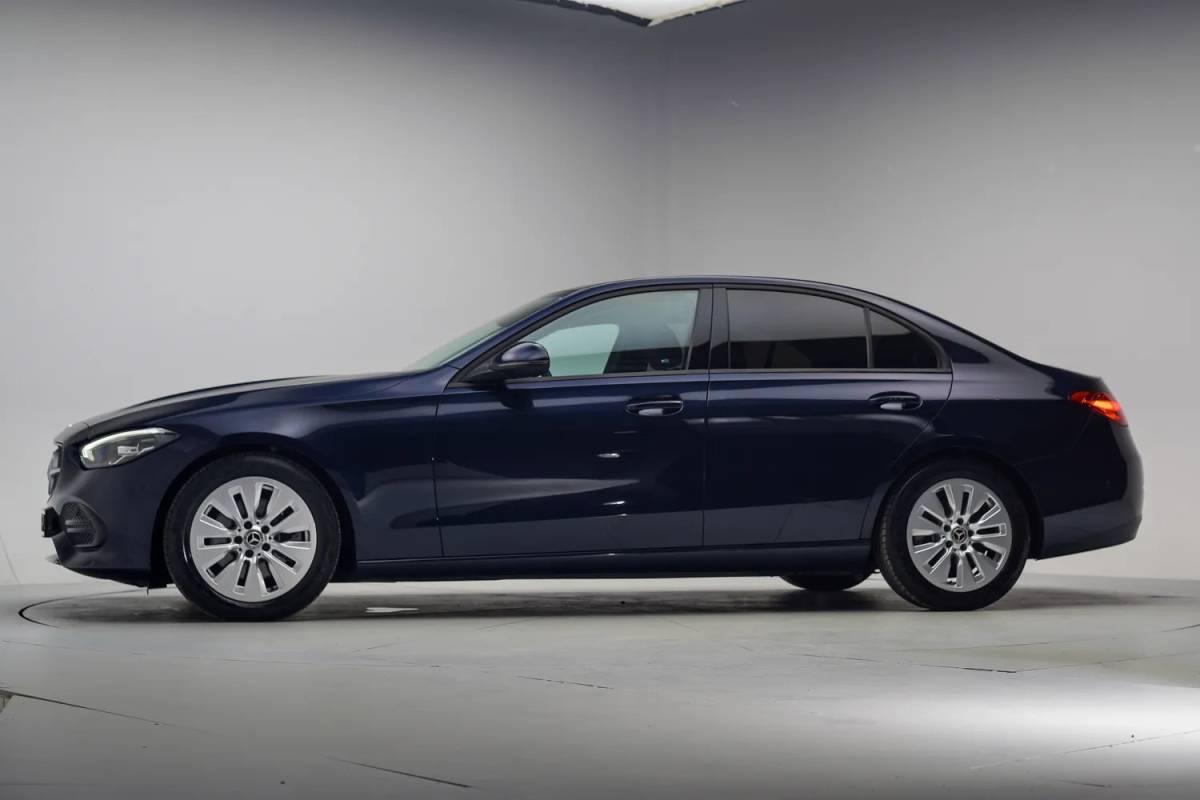 Mercedes-Benz C-Klasse Mercedes-Benz C-Klasse 200 Business Line Aut. [ Adapt.cruise Camera Stoelverwarming ]