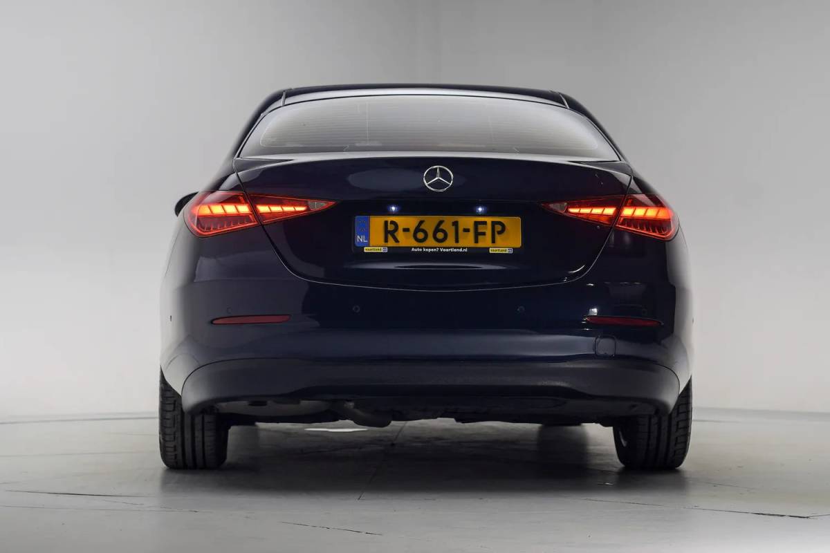 Mercedes-Benz C-Klasse Mercedes-Benz C-Klasse 200 Business Line Aut. [ Adapt.cruise Camera Stoelverwarming ]