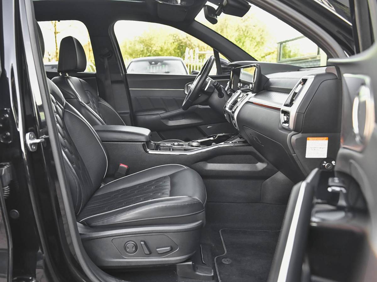 Kia Sorento Kia Sorento 1.6 T-GDI Plug-in Hybrid 4WD ExecutiveLine 5p. Leer Panoramadak Camera Adaptive cruise control Navi