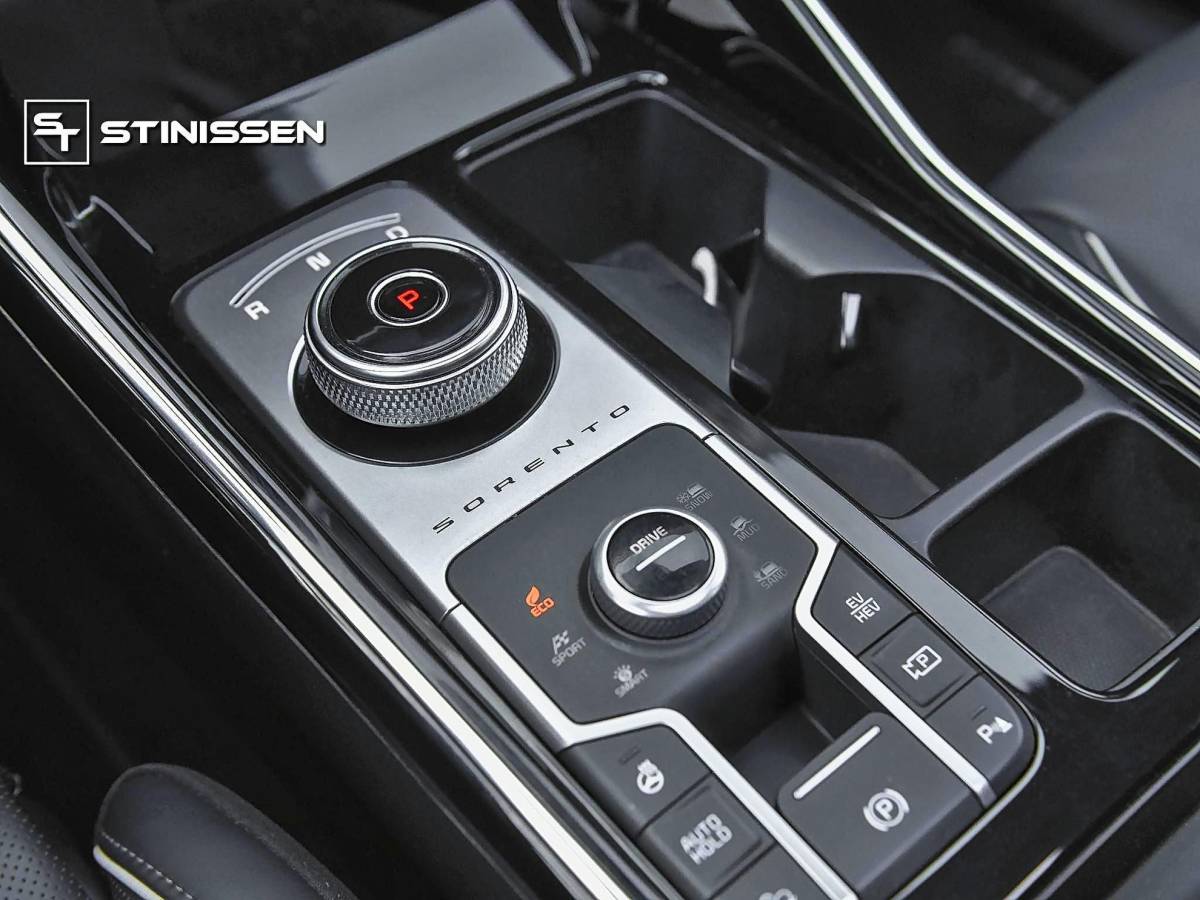 Kia Sorento Kia Sorento 1.6 T-GDI Plug-in Hybrid 4WD ExecutiveLine 5p. Leer Panoramadak Camera Adaptive cruise control Navi