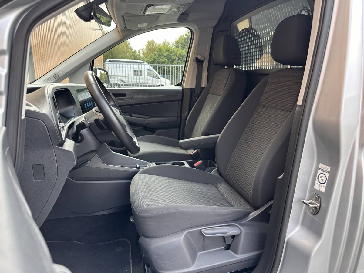 Volkswagen Caddy Volkswagen Caddy Cargo 2.0 TDI Style | LED | Apple Carplay | Achteruitcamera | Parkeersensoren | Airconditioning |
