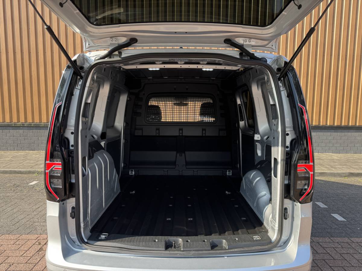 Volkswagen Caddy Volkswagen Caddy Cargo 2.0 TDI Style | LED | Apple Carplay | Achteruitcamera | Parkeersensoren | Airconditioning |