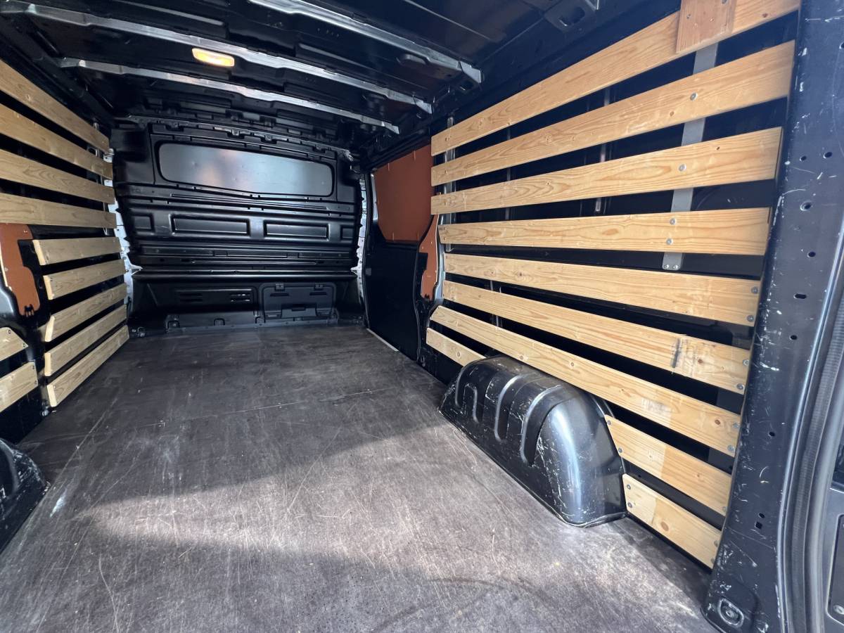 Renault Trafic Renault Trafic 2.0 dCi 130 T30 L2H1 Work Edition