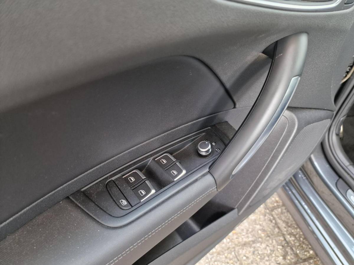 Audi A1 Sportback Audi A1 Sportback 1.0 TFSI Advance Sport|S-line|Automaat|Xenon|Cruise|Navi|