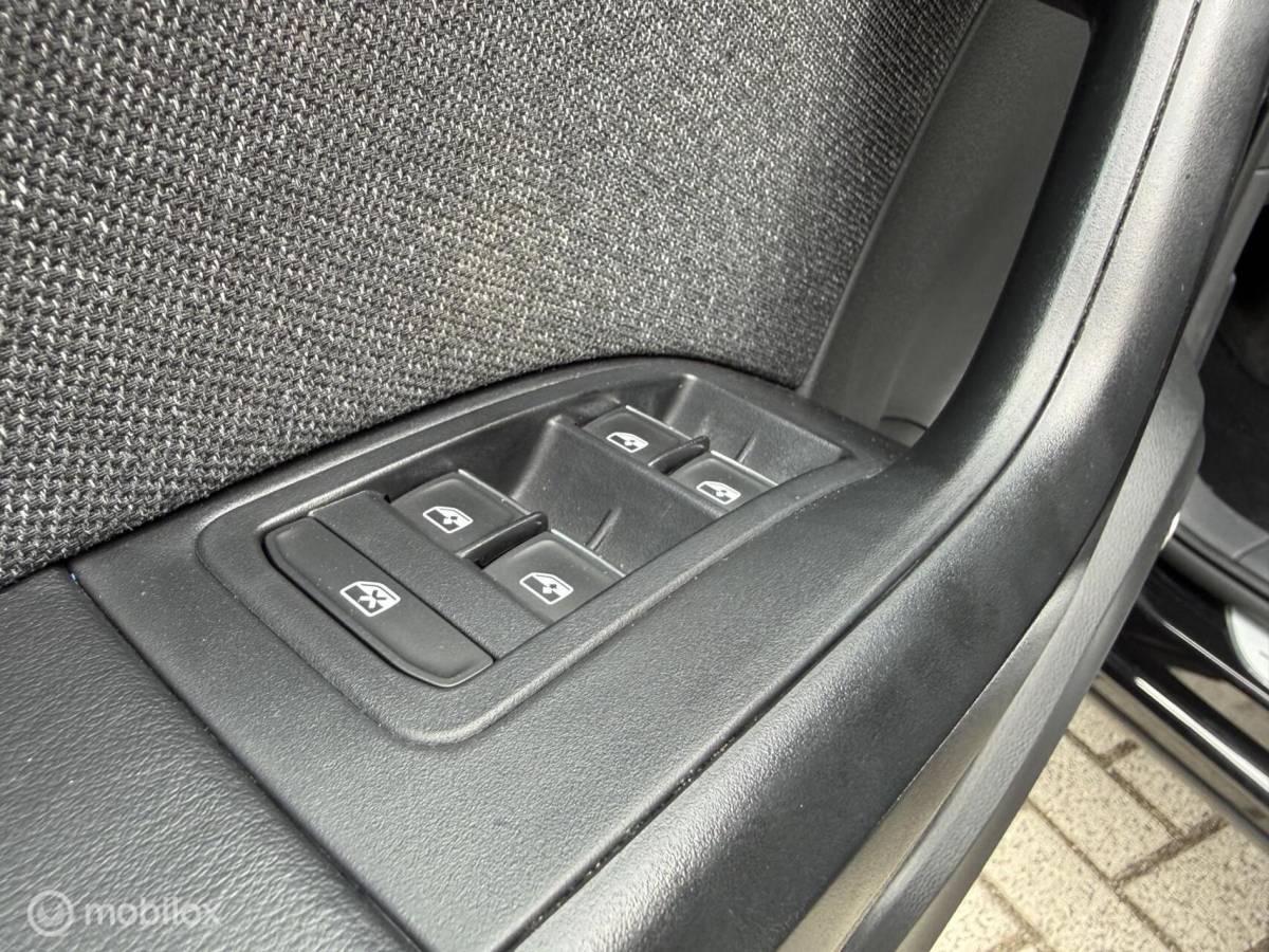 SEAT Ateca Seat Ateca 1.5 TSI Xperience BNS Pano.dak/Trekhaak/Viritual/Black-pack
