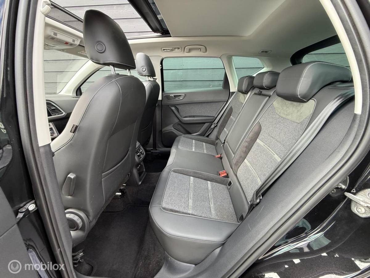 SEAT Ateca Seat Ateca 1.5 TSI Xperience BNS Pano.dak/Trekhaak/Viritual/Black-pack