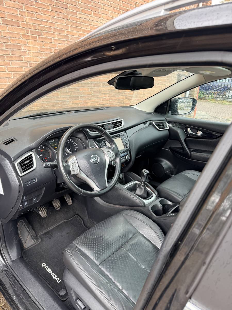 Nissan QASHQAI NISSAN Qashqai 1.2 Tekna·Pano·Leer·Stoelverw.·360°camera·Cruise·Trekhaak