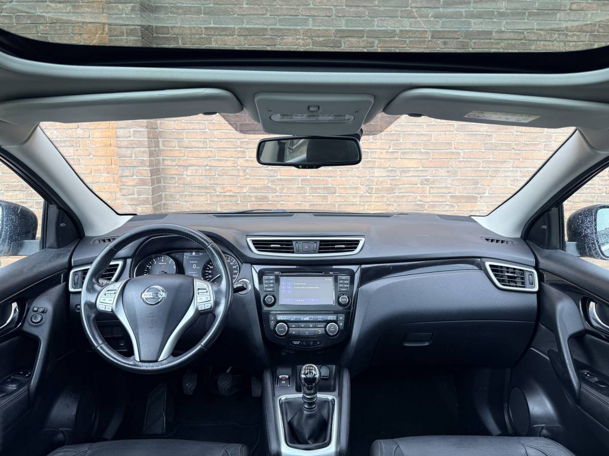 Nissan QASHQAI NISSAN Qashqai 1.2 Tekna·Pano·Leer·Stoelverw.·360°camera·Cruise·Trekhaak