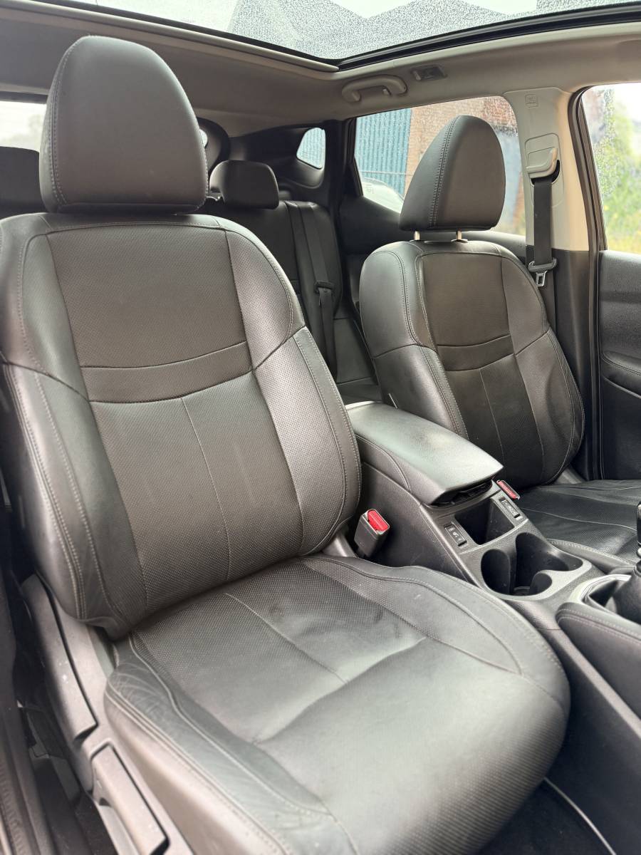 Nissan QASHQAI NISSAN Qashqai 1.2 Tekna·Pano·Leer·Stoelverw.·360°camera·Cruise·Trekhaak