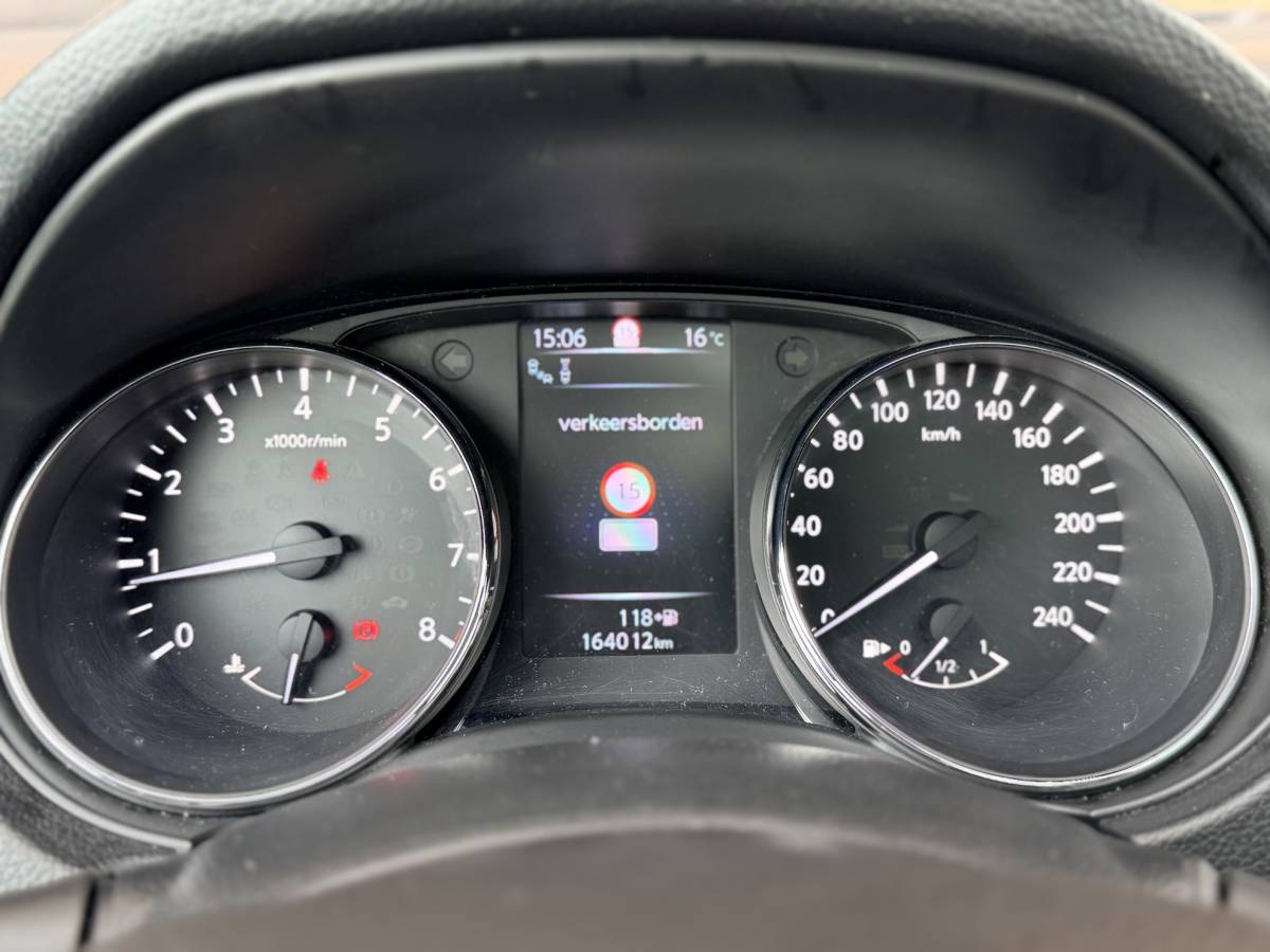 Nissan QASHQAI NISSAN Qashqai 1.2 Tekna·Pano·Leer·Stoelverw.·360°camera·Cruise·Trekhaak