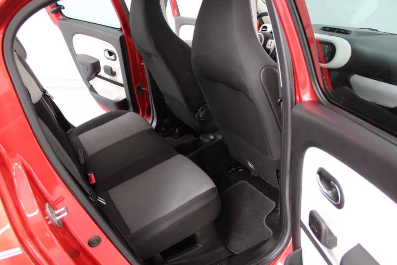 Renault Twingo Renault Twingo 1.0 SCe Dynamique 71PK, CABRIO !! | RIJKLAAR | SOFTTOP | CABRIOKAP | CRUISE CONTROLE | CAMERA | NAVIGATIE | PARKEERSENSOREN