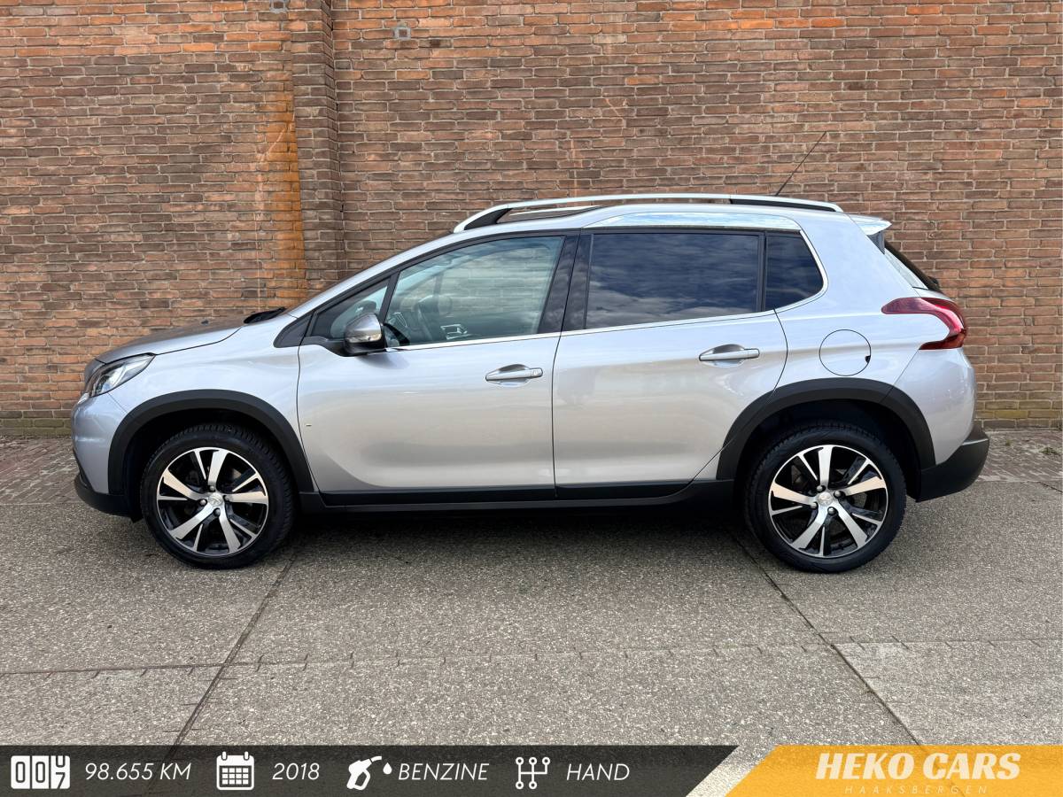 Peugeot 2008 PEUGEOT 2008 1.2 GT-line·Navi·Carplay·Cruise·Climate·All season banden