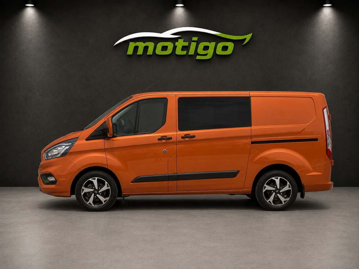 Ford Transit Custom Ford Transit Custom 300 2.0 TDCI L1H1 Limited DC 1e eigenaar