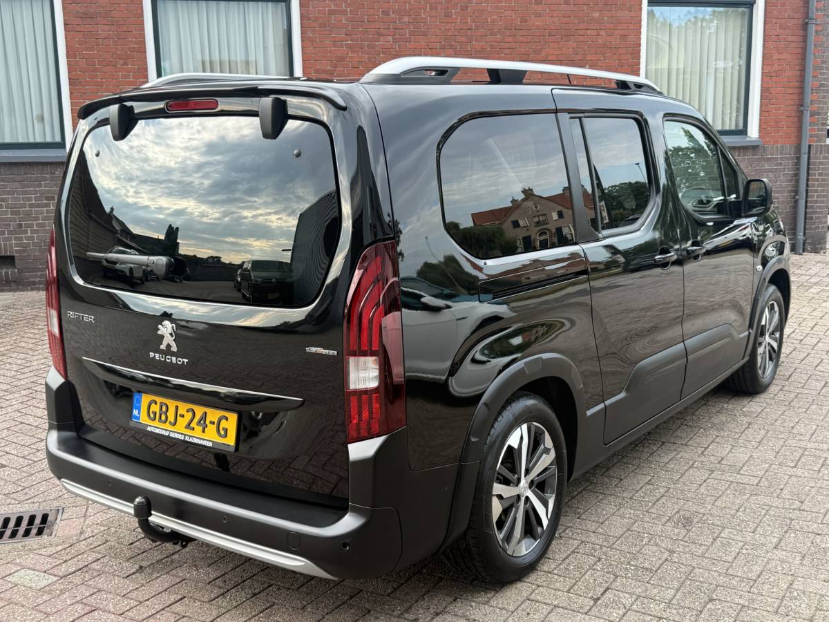 Peugeot Rifter Peugeot Rifter Long – 2 pers. Mini-Camper. 1.2 Puretech Long GT-Line | UNIEK! | AUTOMAAT | TREKHAAK | CAMERA | CRUISE |