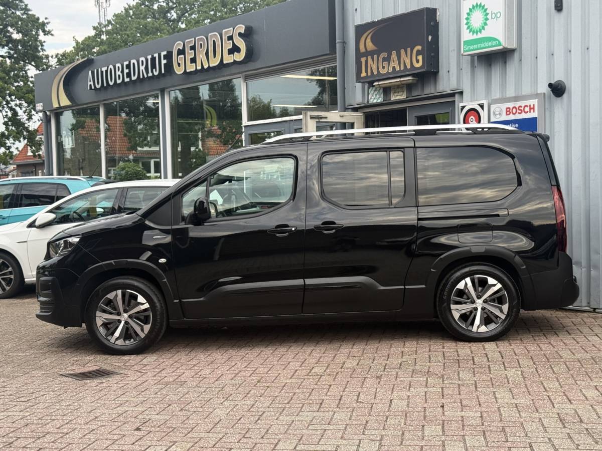 Peugeot Rifter Peugeot Rifter Long – 2 pers. Mini-Camper. 1.2 Puretech Long GT-Line . | UNIEK! | AUTOMAAT | TREKHAAK | CAMERA | CRUISE |