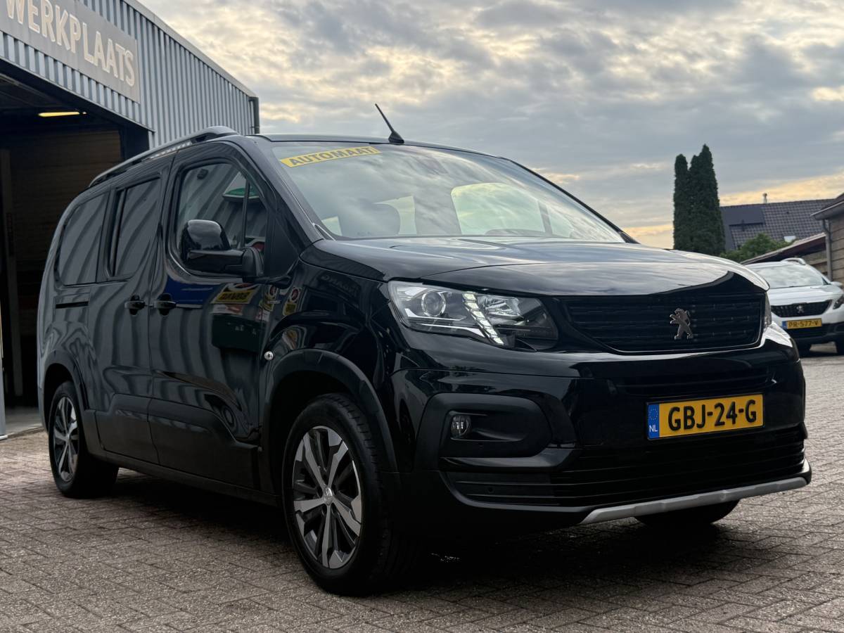 Peugeot Rifter Peugeot Rifter Long – 2 pers. Mini-Camper. 1.2 Puretech Long GT-Line . | UNIEK! | AUTOMAAT | TREKHAAK | CAMERA | CRUISE |