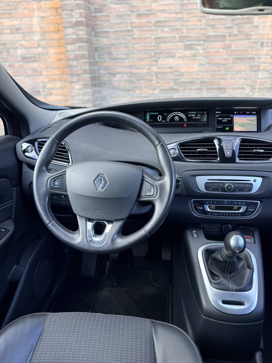 Renault Grand Scénic RENAULT Grand Scenic Série Limitée R-Cinéma·Cruise·Climate·Trekhaak·Navi