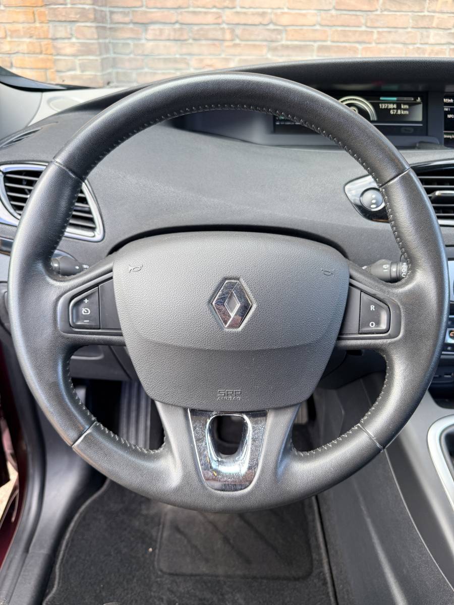 Renault Grand Scénic RENAULT Grand Scenic Série Limitée R-Cinéma·Cruise·Climate·Trekhaak·Navi