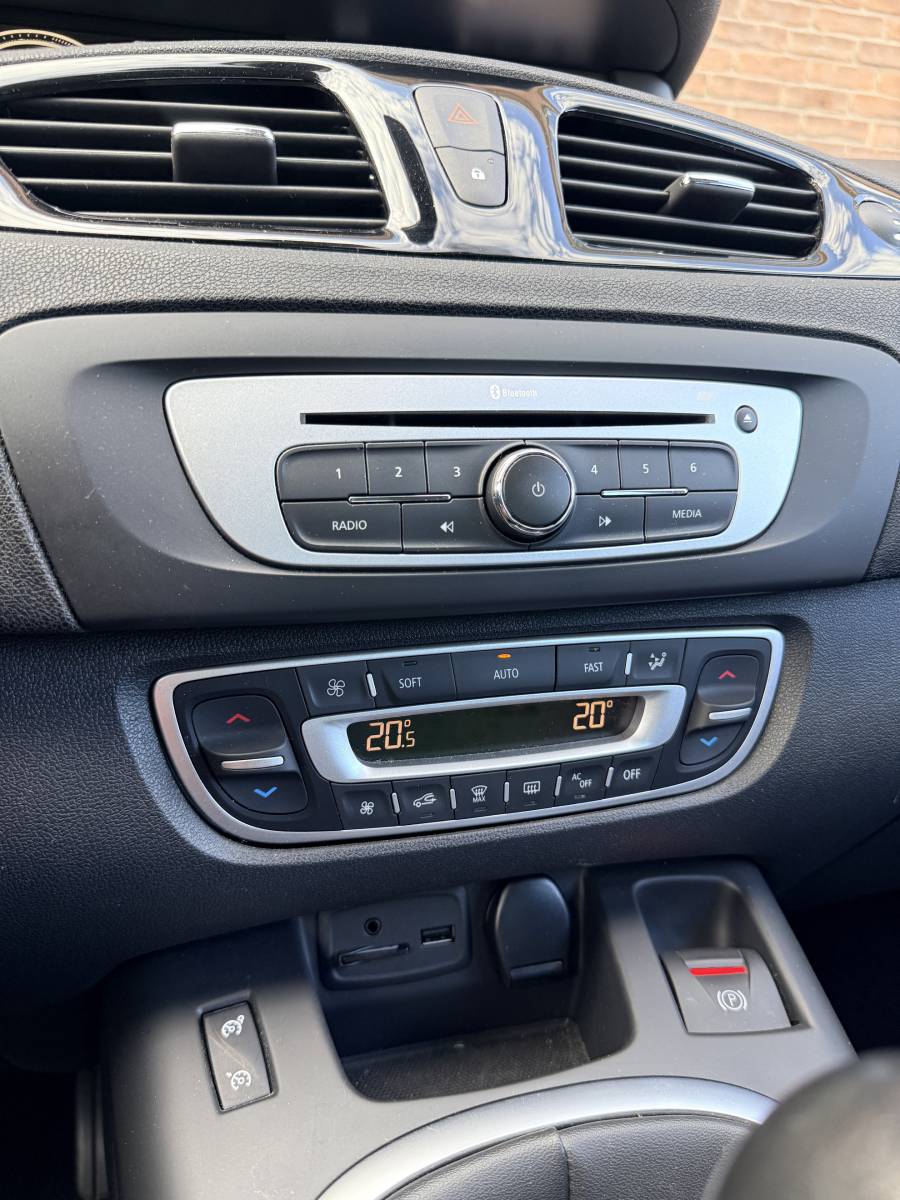 Renault Grand Scénic RENAULT Grand Scenic Série Limitée R-Cinéma·Cruise·Climate·Trekhaak·Navi