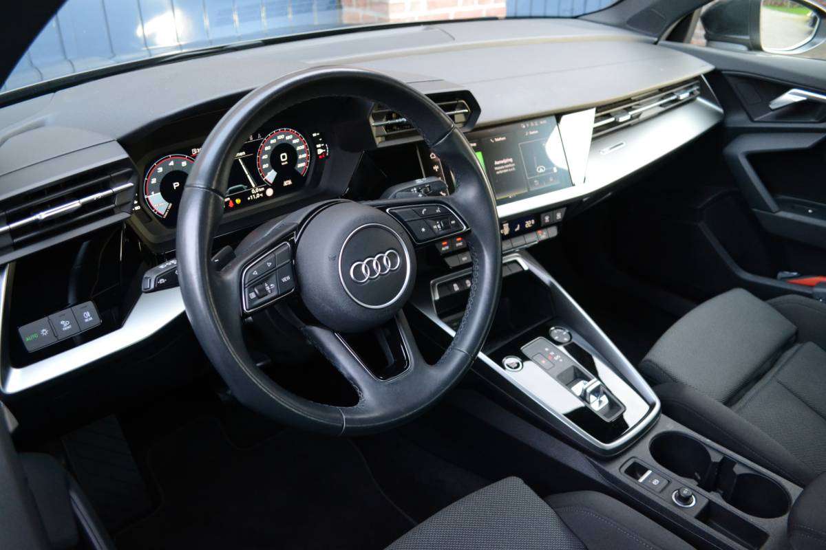 Audi A3 Audi A3 Limousine 30 TFSI S-Tronic Advanced Sport edition | Trekhaak | Virtual | LED | Carplay/Android Auto | Cruise