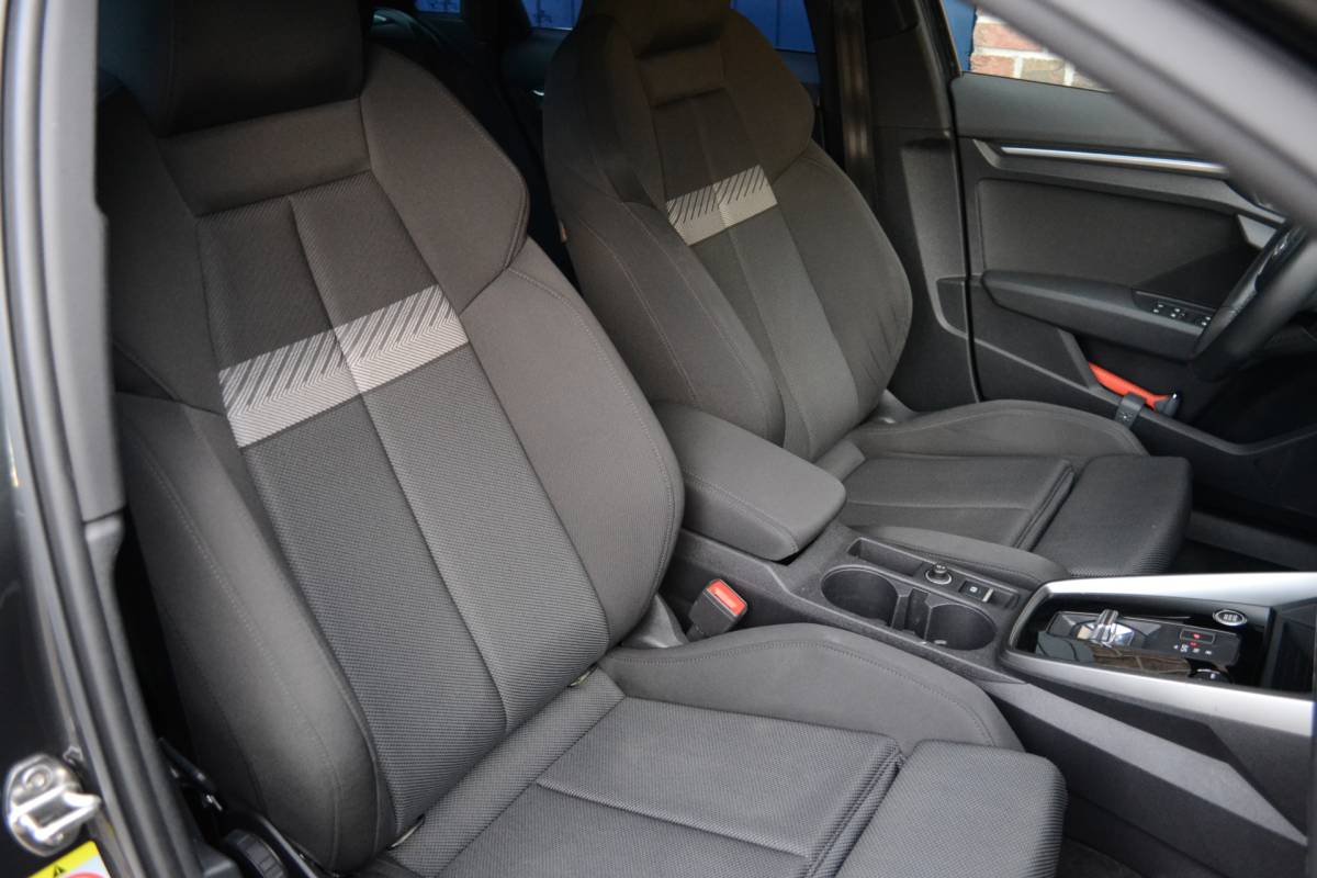 Audi A3 Audi A3 Limousine 30 TFSI S-Tronic Advanced Sport edition | Trekhaak | Virtual | LED | Carplay/Android Auto | Cruise