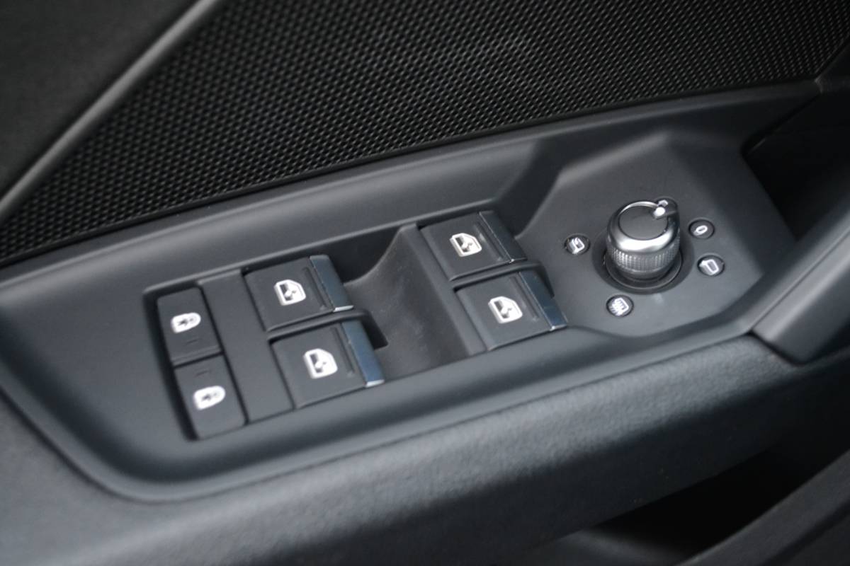 Audi A3 Audi A3 Limousine 30 TFSI S-Tronic Advanced Sport edition | Trekhaak | Virtual | LED | Carplay/Android Auto | Cruise