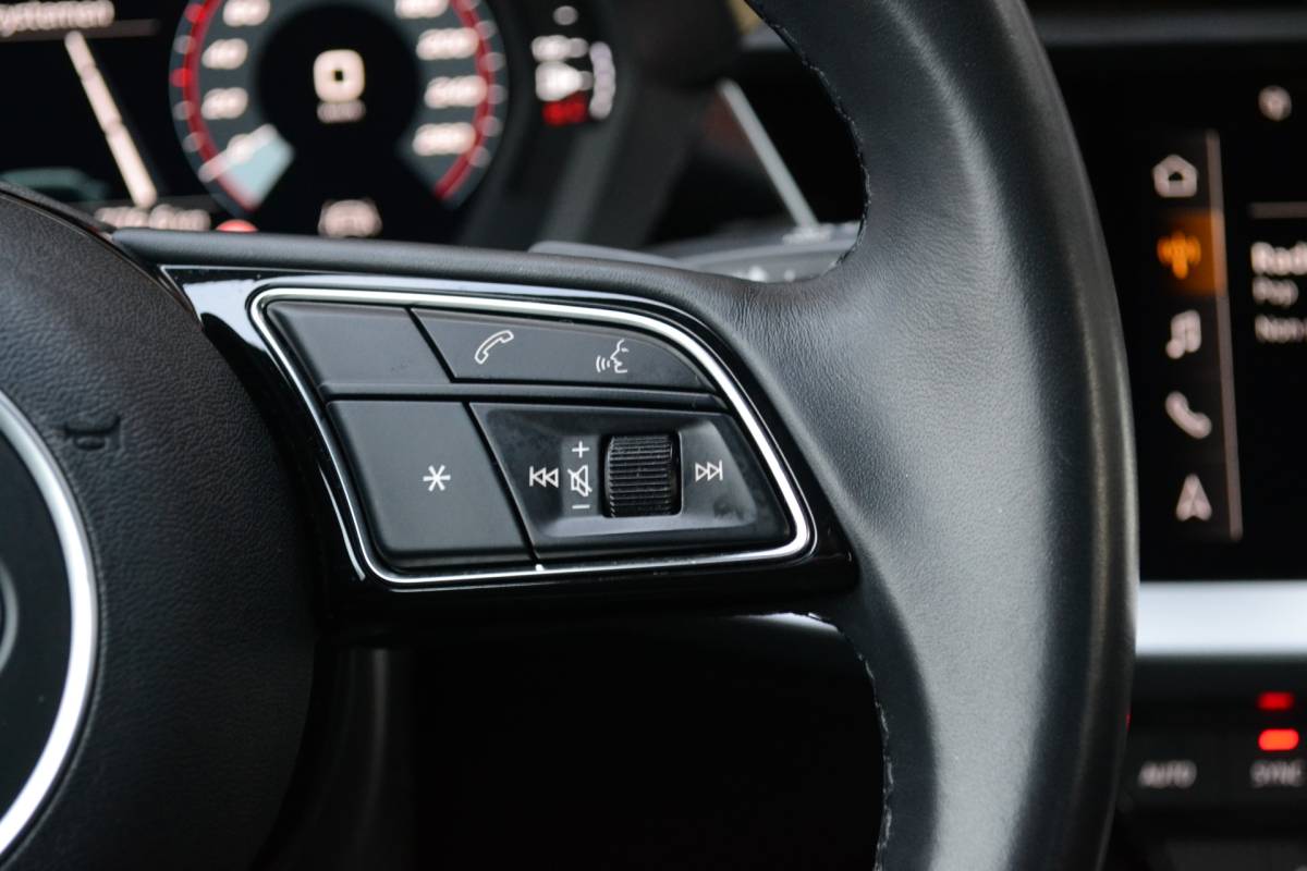 Audi A3 Audi A3 Limousine 30 TFSI S-Tronic Advanced Sport edition | Trekhaak | Virtual | LED | Carplay/Android Auto | Cruise