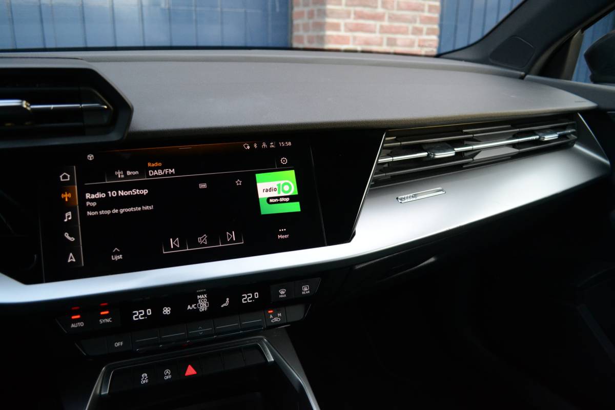 Audi A3 Audi A3 Limousine 30 TFSI S-Tronic Advanced Sport edition | Trekhaak | Virtual | LED | Carplay/Android Auto | Cruise