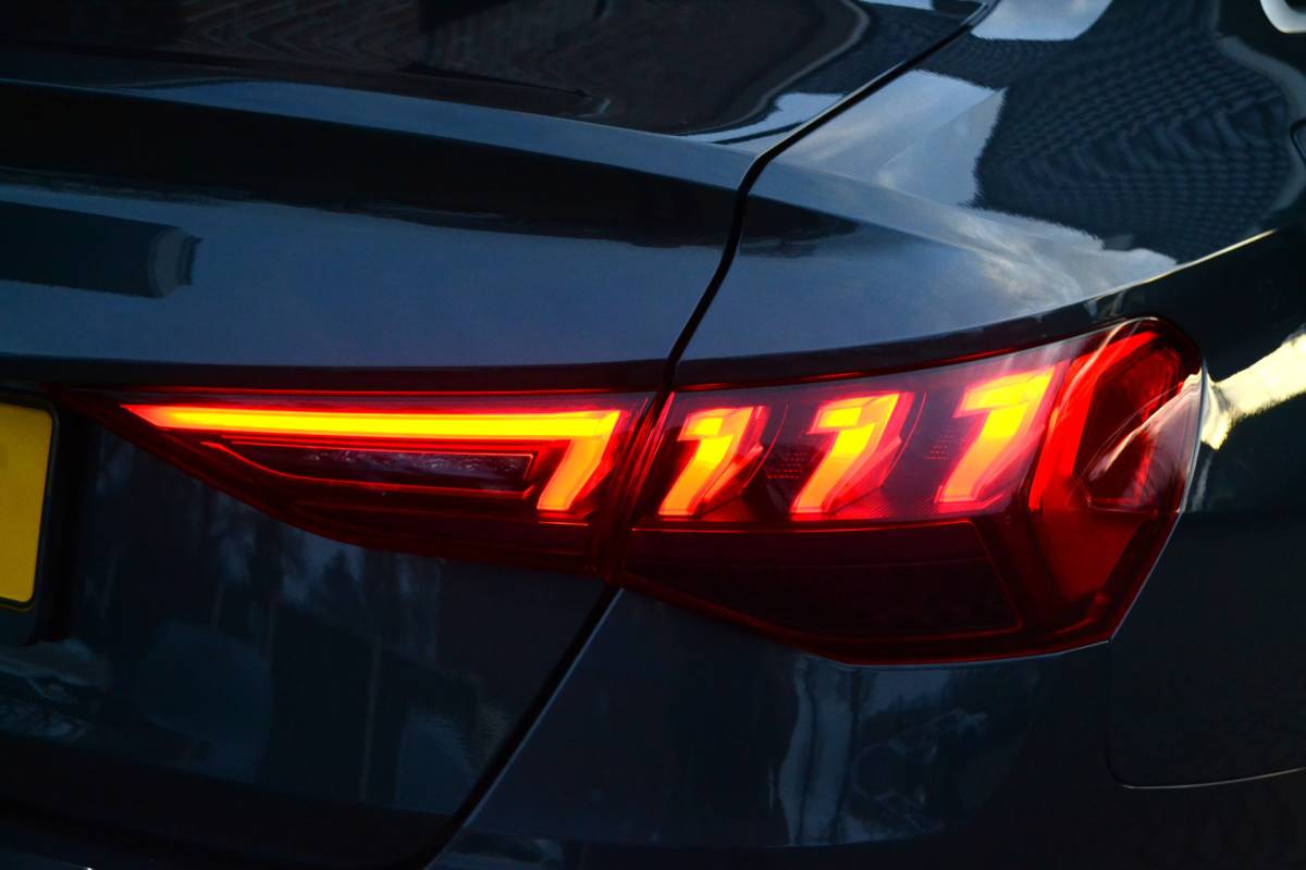 Audi A3 Audi A3 Limousine 30 TFSI S-Tronic Advanced Sport edition | Trekhaak | Virtual | LED | Carplay/Android Auto | Cruise