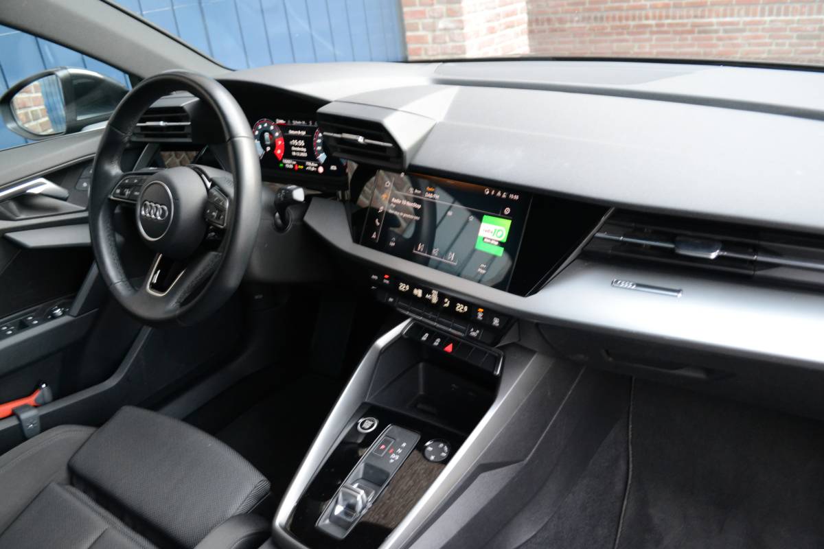 Audi A3 Audi A3 Limousine 30 TFSI S-Tronic Advanced Sport edition | Trekhaak | Virtual | LED | Carplay/Android Auto | Cruise