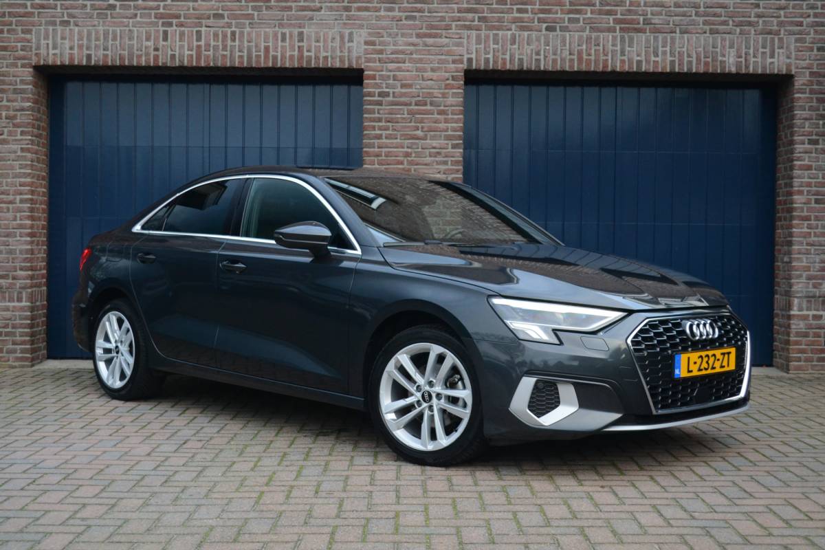 Audi A3 Audi A3 Limousine 30 TFSI S-Tronic Advanced Sport edition | Trekhaak | Virtual | LED | Carplay/Android Auto | Cruise