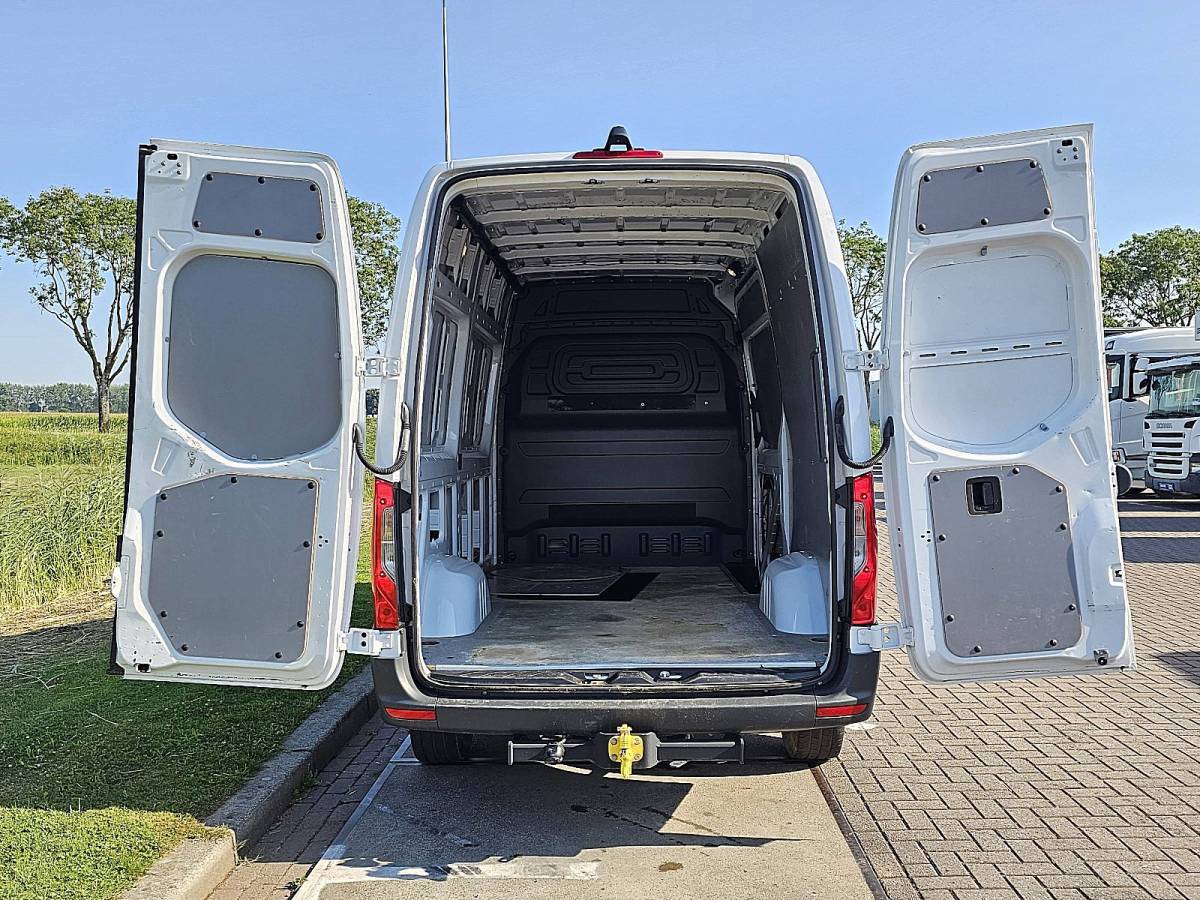 Mercedes-Benz Sprinter MERCEDES-BENZ SPRINTER 311 l2h2 mbux10 rdw