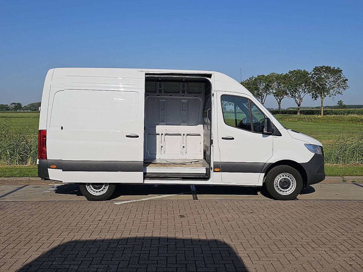 Mercedes-Benz Sprinter MERCEDES-BENZ SPRINTER 311 l2h2 mbux10 rdw