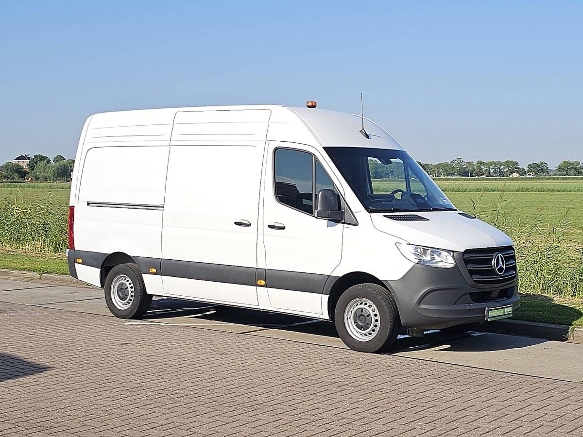 Mercedes-Benz Sprinter MERCEDES-BENZ SPRINTER 311 l2h2 mbux10 rdw